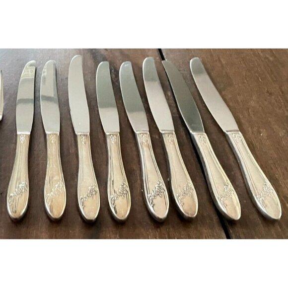 8 Vintage Oneida Queen Bess II Dinner Knives Circa 1946 Tudor Plate Silverplate - Picture 3 of 3